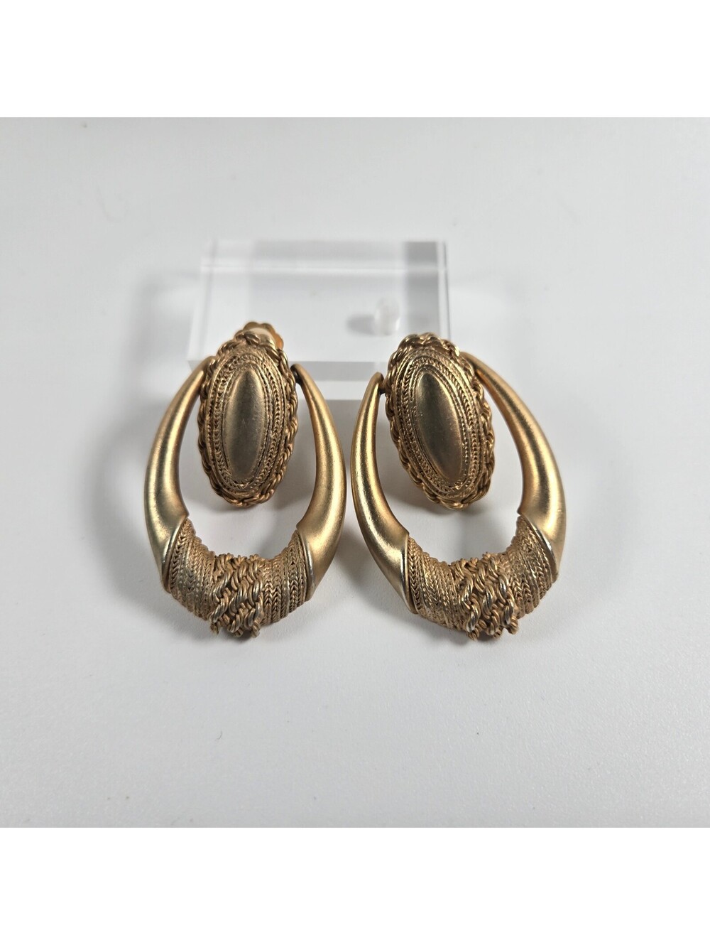 Vintage Gold Tone Door Knocker Clip On Earrings Woven Chain Statement Runway 90s